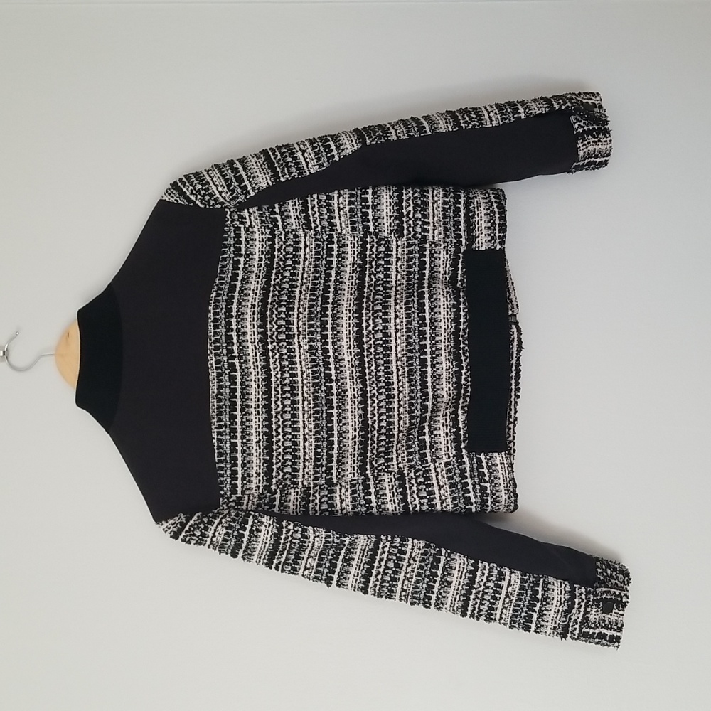 Cropped Jacket - Picture 4 of 6